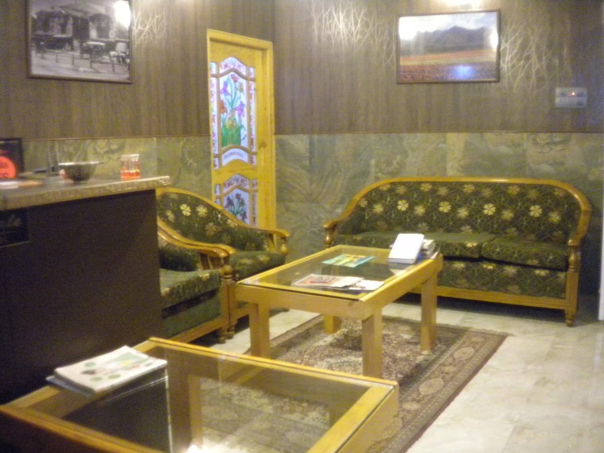 Blooming Dale Hotel Srīnagar Eksteriør billede